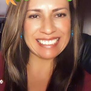 Meet your Posher, Claudia